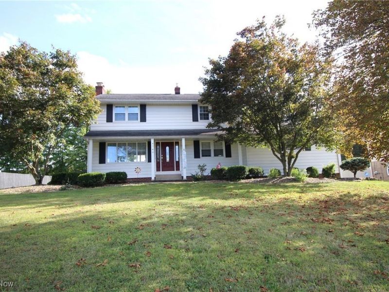 4740 Echoglenn Street NW, Canton, OH 44720 Photo 1