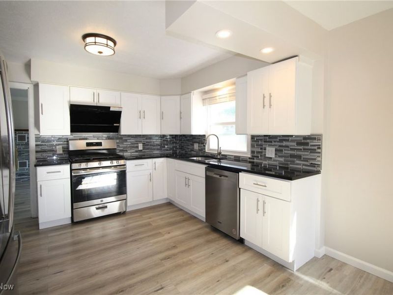 4740 Echoglenn Street NW, Canton, OH 44720 Photo 15