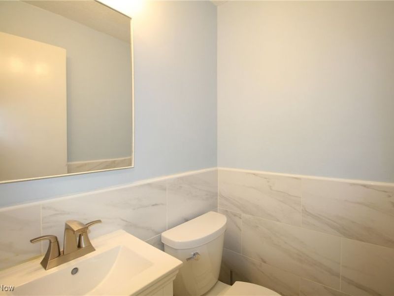 4740 Echoglenn Street NW, Canton, OH 44720 Photo 24