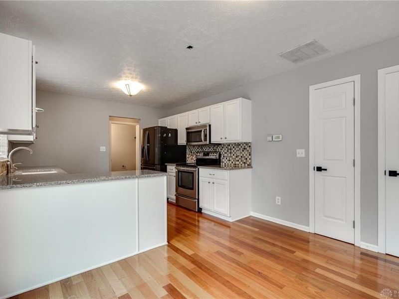 3611 King Edward Way, Beavercreek, OH 45431 Photo 21