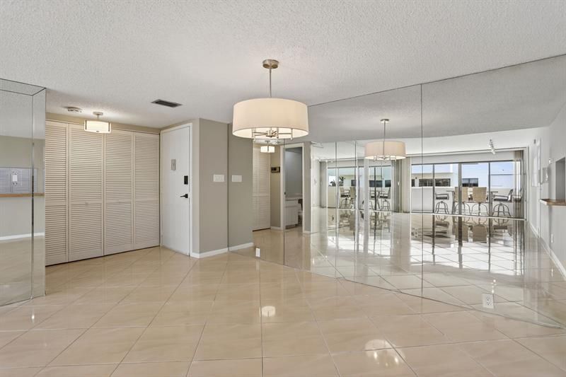 330 SE 20 Avenue, Unit 421, Deerfield Beach, FL 33441 Photo