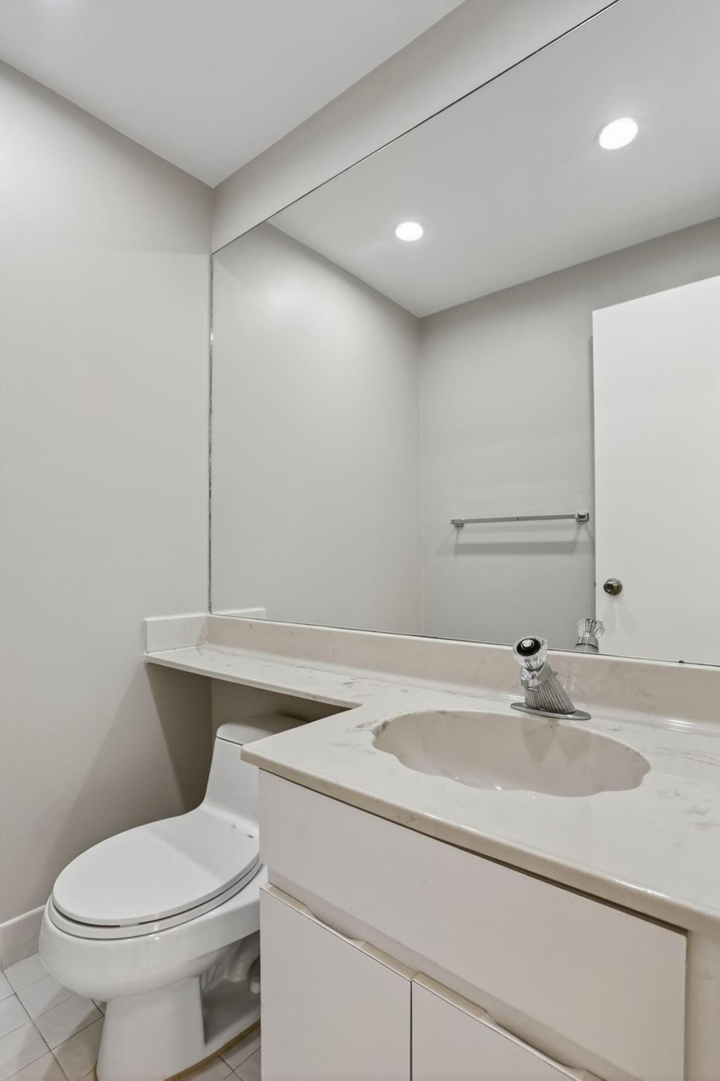330 SE 20 Avenue, Unit 421, Deerfield Beach, FL 33441 Photo