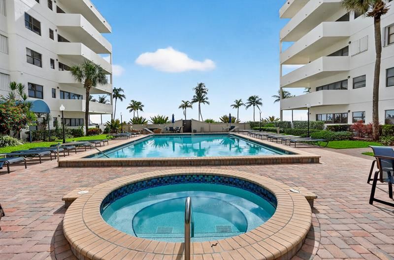 330 SE 20 Avenue, Unit 421, Deerfield Beach, FL 33441 Photo