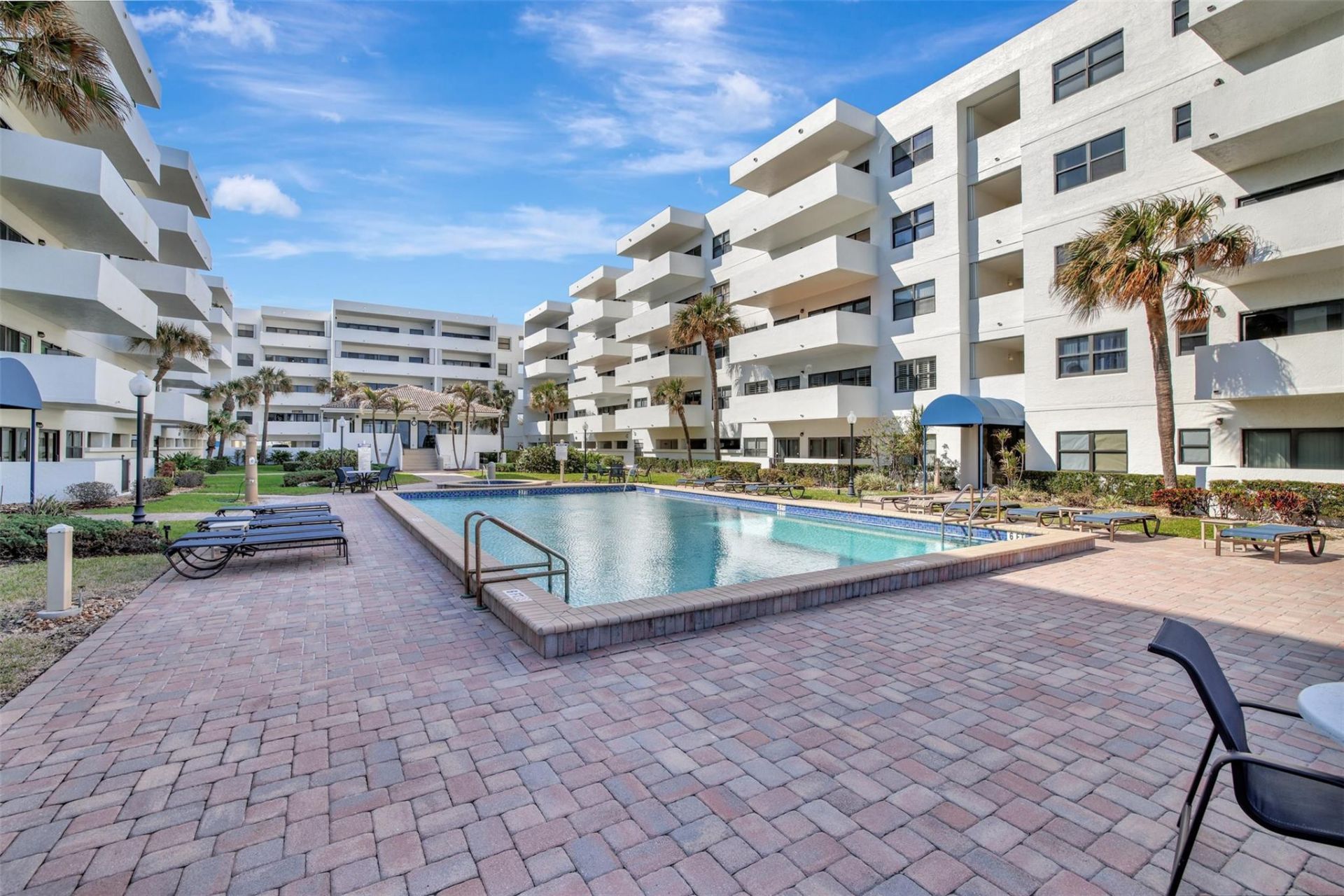 330 SE 20 Avenue, Unit 421, Deerfield Beach, FL 33441 Photo