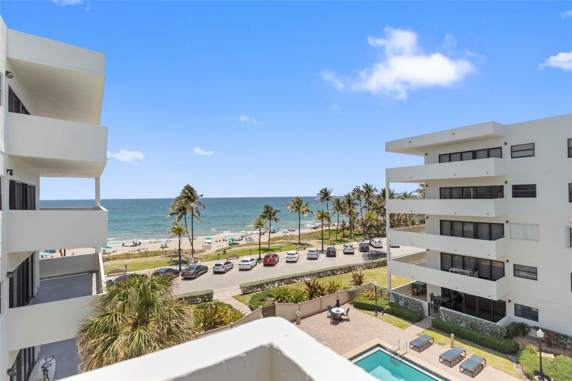 330 SE 20 Avenue, Unit 421, Deerfield Beach, FL 33441 Photo