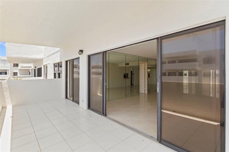 330 SE 20 Avenue, Unit 421, Deerfield Beach, FL 33441 Photo