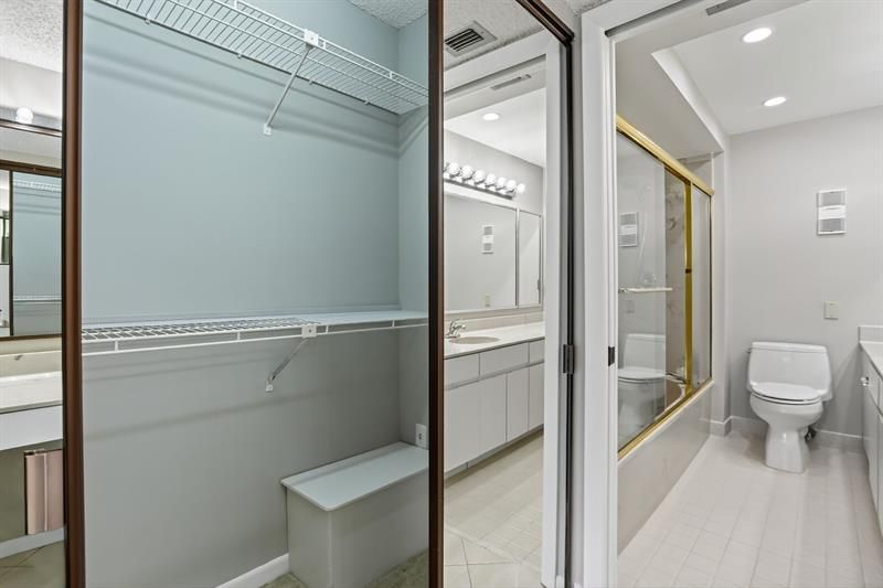 330 SE 20 Avenue, Unit 421, Deerfield Beach, FL 33441 Photo