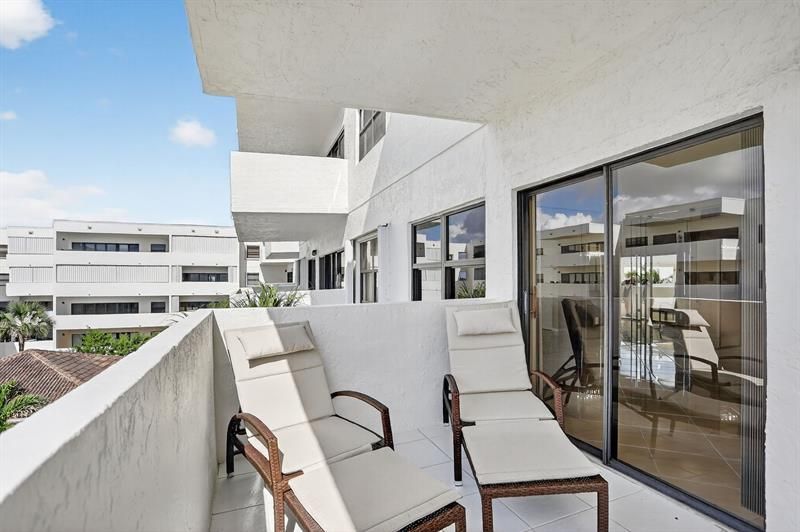 330 SE 20 Avenue, Unit 421, Deerfield Beach, FL 33441 Photo