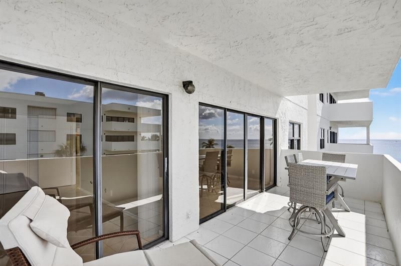 330 SE 20 Avenue, Unit 421, Deerfield Beach, FL 33441 Photo