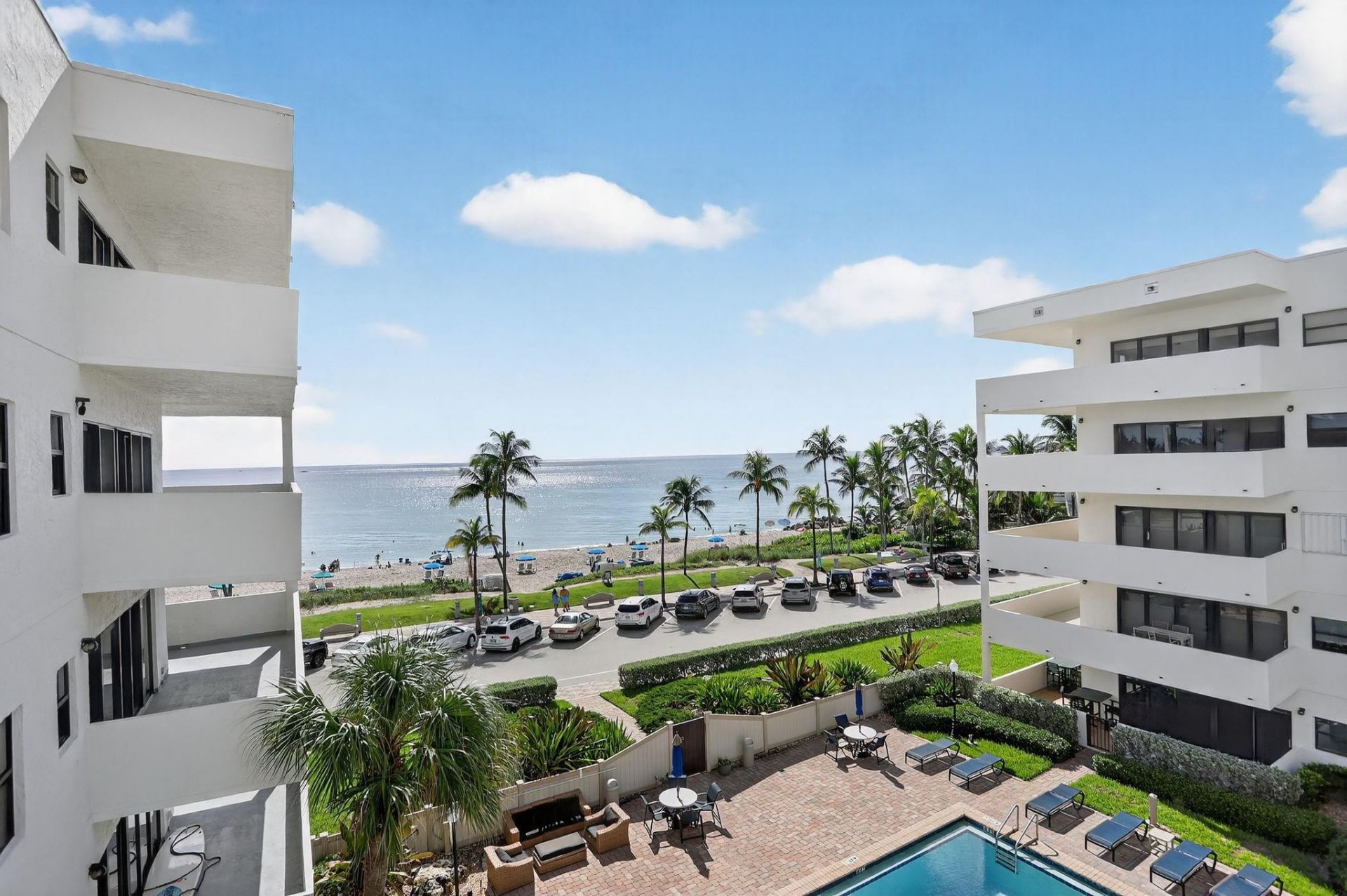 330 SE 20 Avenue, Unit 421, Deerfield Beach, FL 33441 Photo