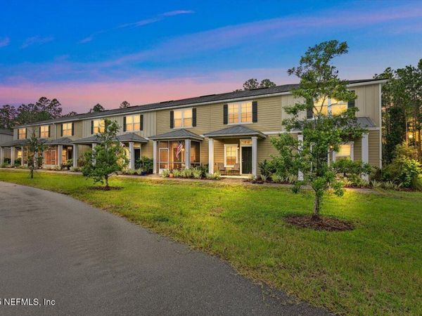 86472 SHORTLINE Circle, Yulee, FL 32097