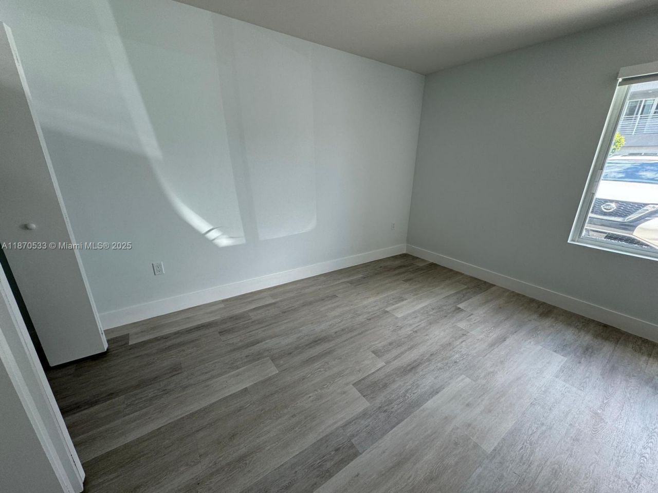 2555 NE 193rd St, Unit 2106, Miami, FL 33180 Photo