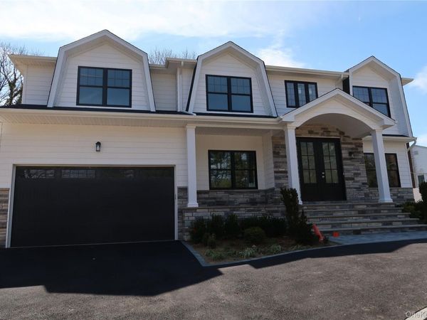 130 Syosset Woodbury Road, Syosset, NY 11791