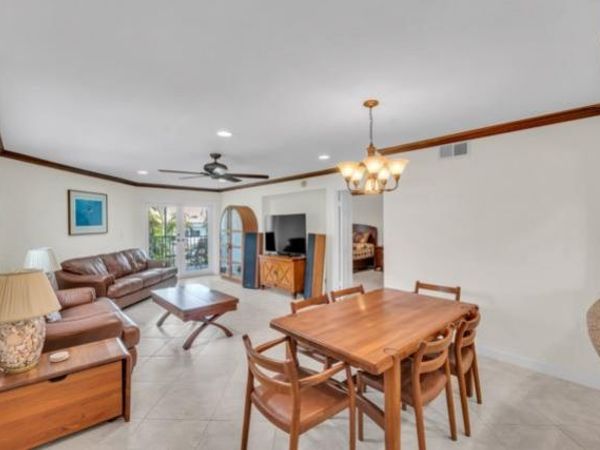 961 SE 20th Avenue, Unit 308, Deerfield Beach, FL 33441