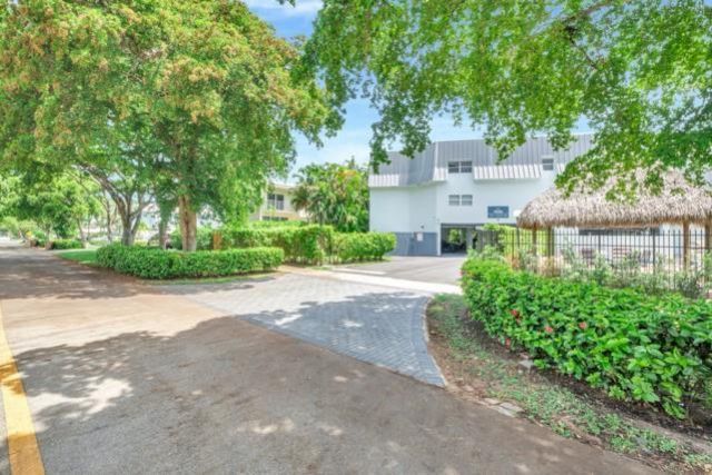 961 SE 20th Avenue, Unit 308, Deerfield Beach, FL 33441 Photo