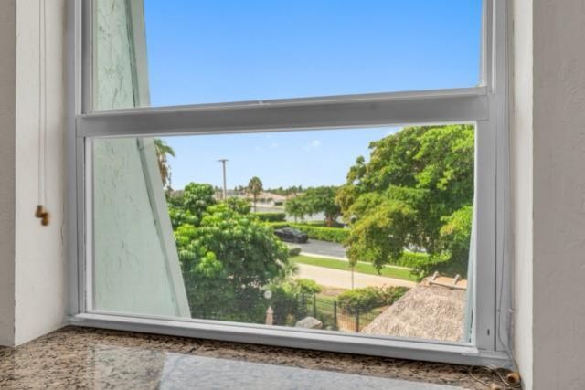 961 SE 20th Avenue, Unit 308, Deerfield Beach, FL 33441 Photo