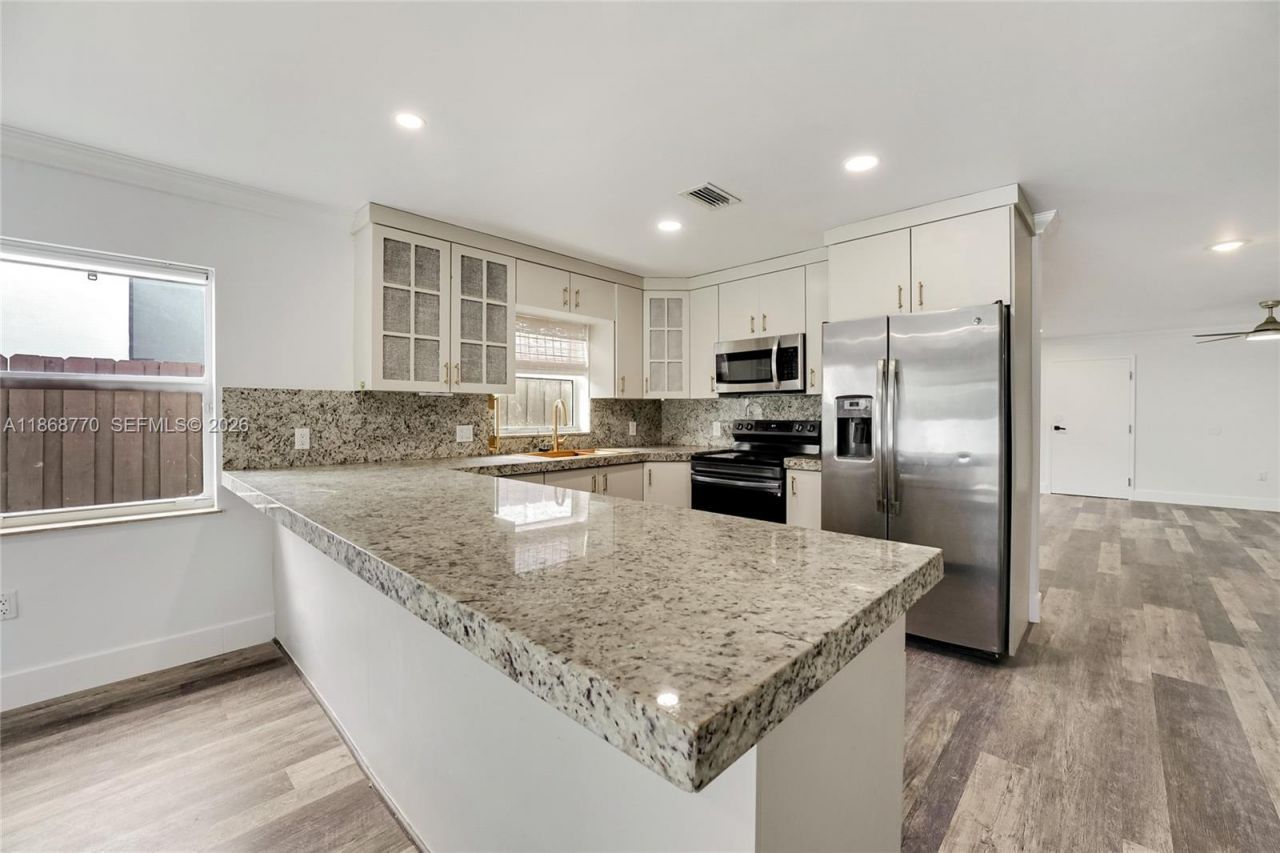 3160 New York St, Unit B, Miami, FL 33133 Photo