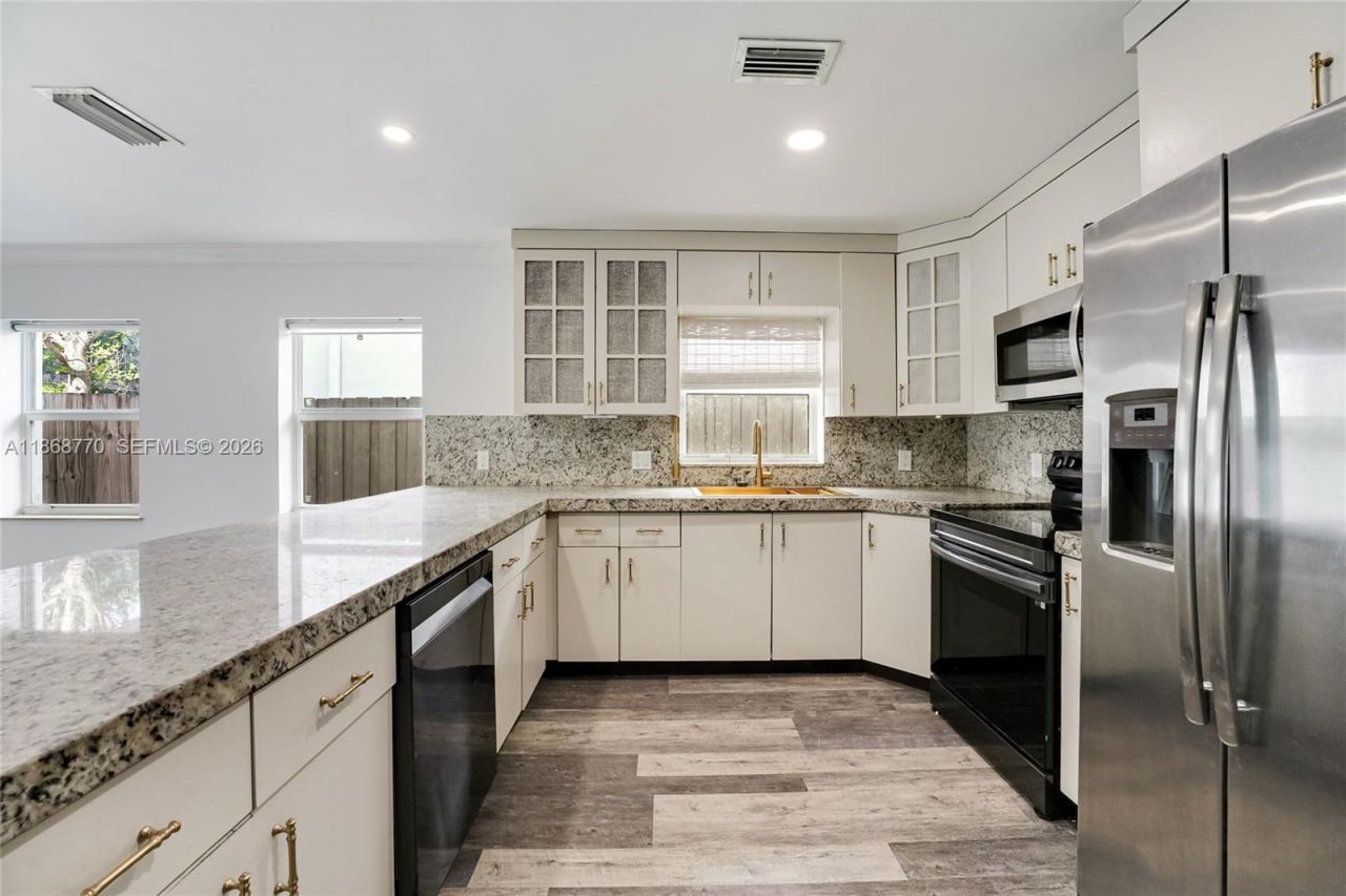 3160 New York St, Unit B, Miami, FL 33133 Photo