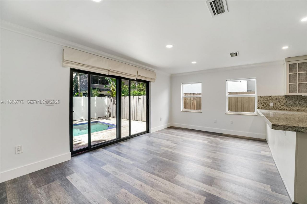 3160 New York St, Unit B, Miami, FL 33133 Photo