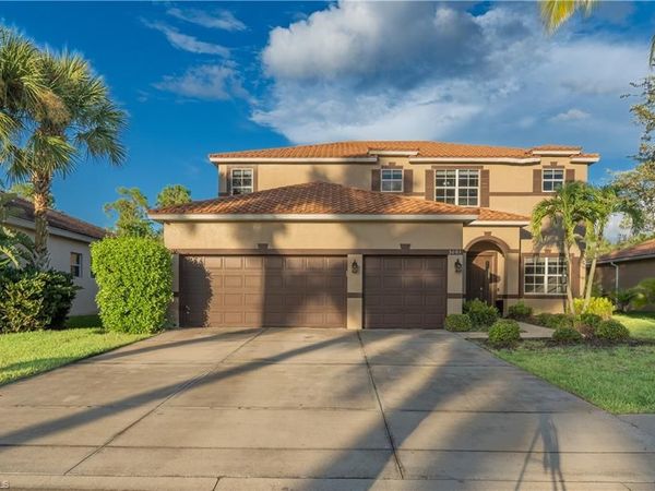 3003 Lake Manatee CT, CAPE CORAL, FL 33909