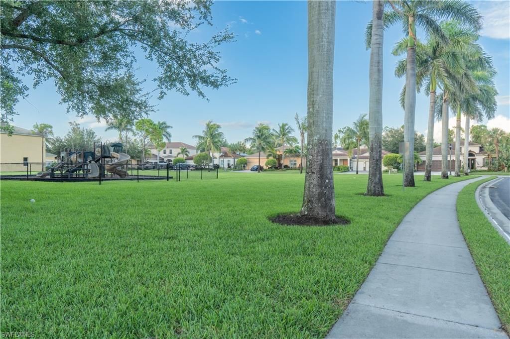 3003 Lake Manatee Ct, Cape Coral, FL 33909 Photo