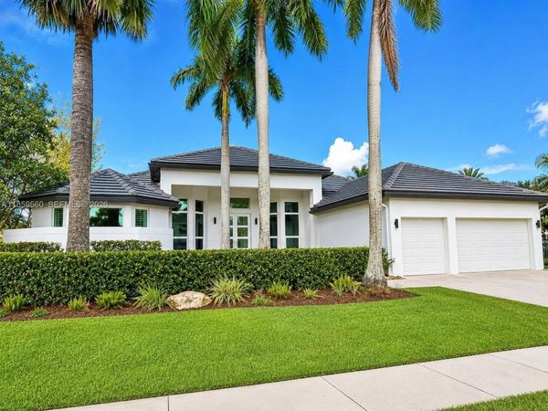 2523 Montclaire Cir, Weston, FL 33327