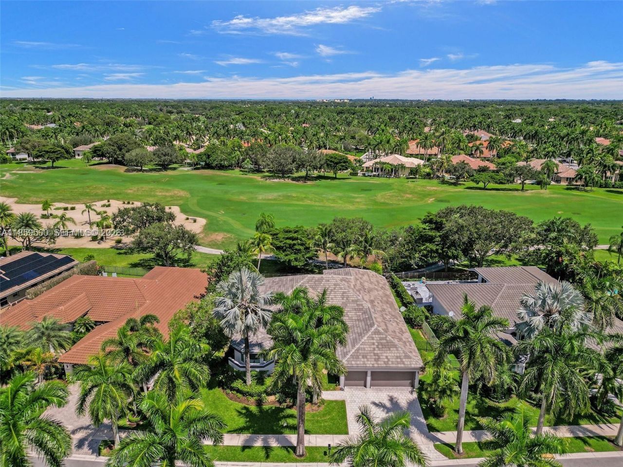 2523 Montclaire Cir, Weston, FL 33327 Photo