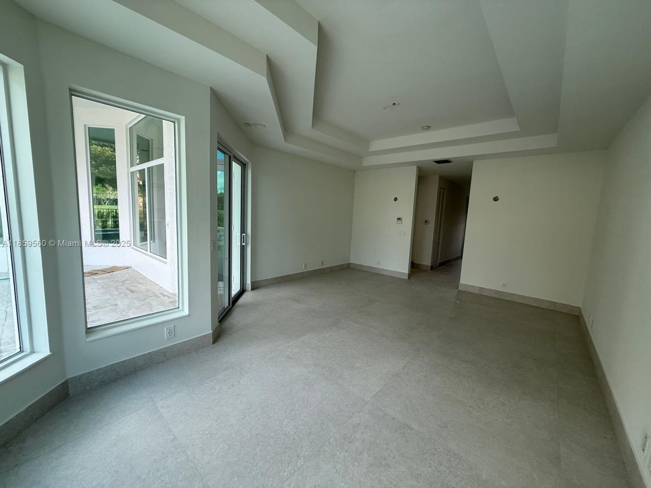 2523 Montclaire Cir, Weston, FL 33327 Photo