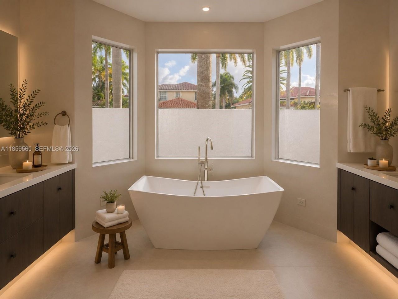 2523 Montclaire Cir, Weston, FL 33327 Photo