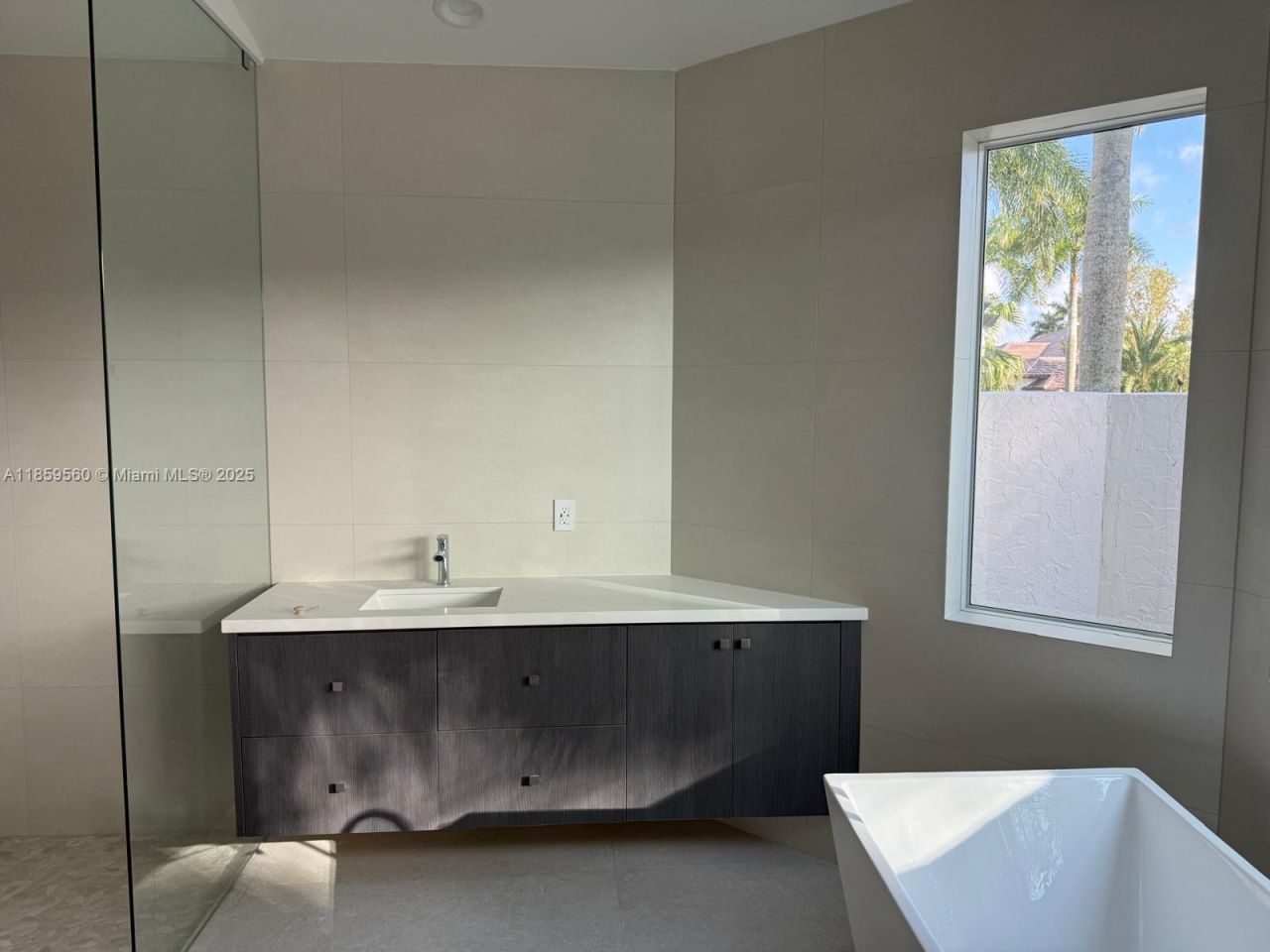 2523 Montclaire Cir, Weston, FL 33327 Photo