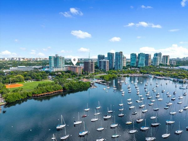 2951 S Bayshore Dr, Unit 307, Miami, FL 33133