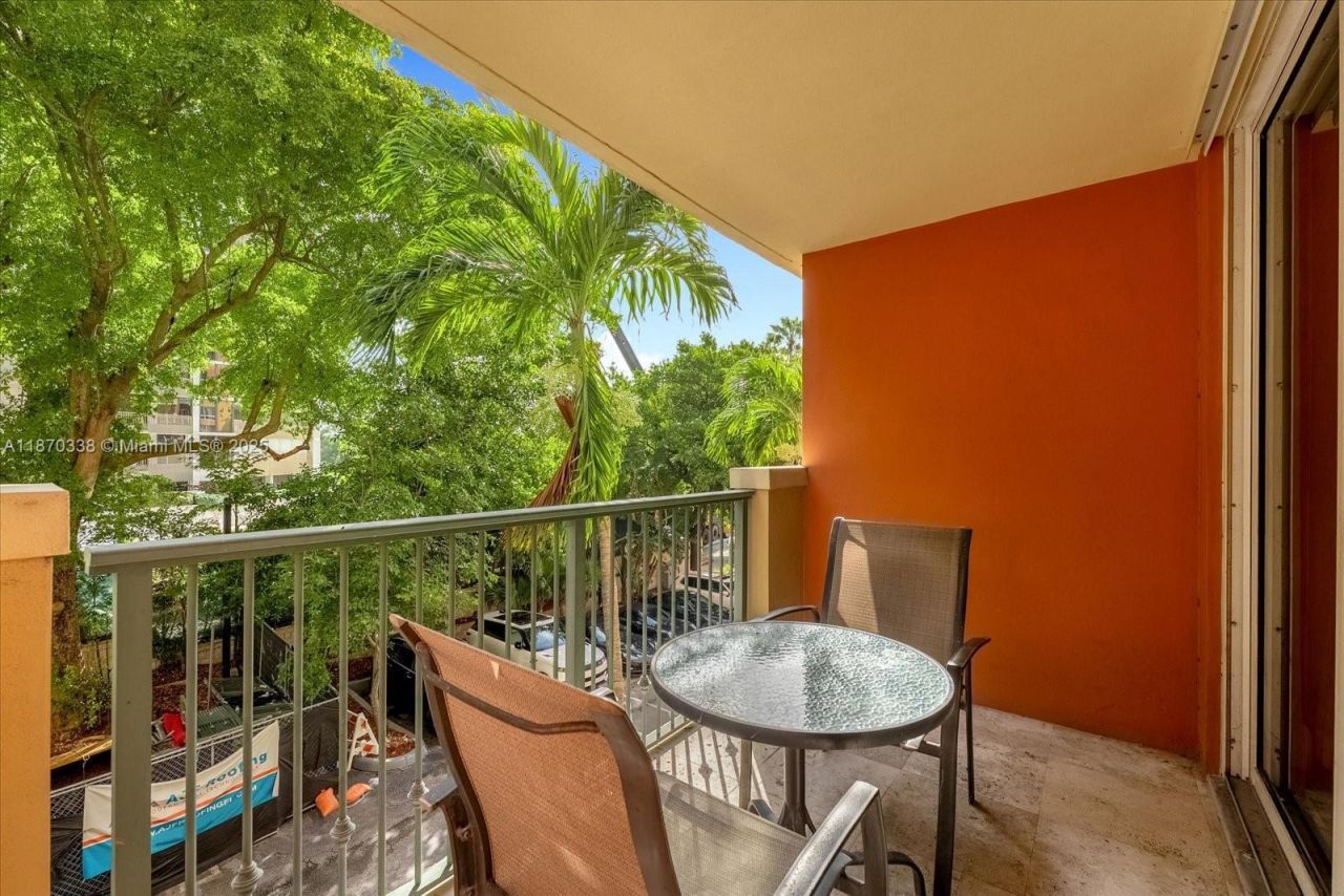 2951 S Bayshore Dr, Unit 307, Miami, FL 33133 Photo