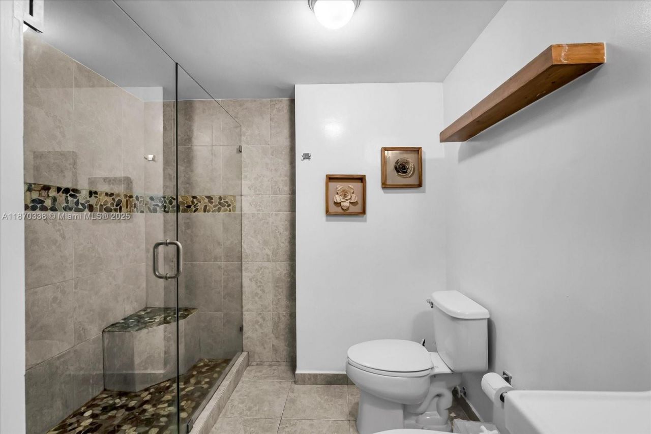 2951 S Bayshore Dr, Unit 307, Miami, FL 33133 Photo