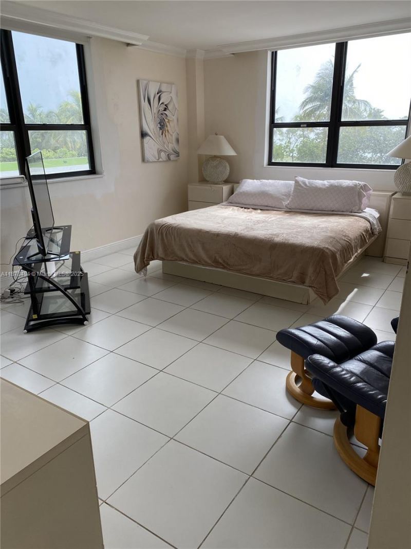 10185 Collins Ave, Unit 319, Bal Harbour, FL 33154 Photo