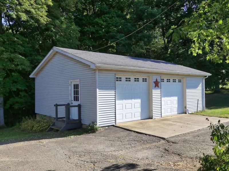 21359 Newcastle Road, Gambier, OH 43022 Photo 3