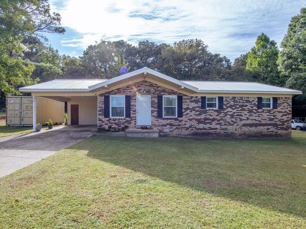 10 HARDY RD, Adamsville, TN 38310