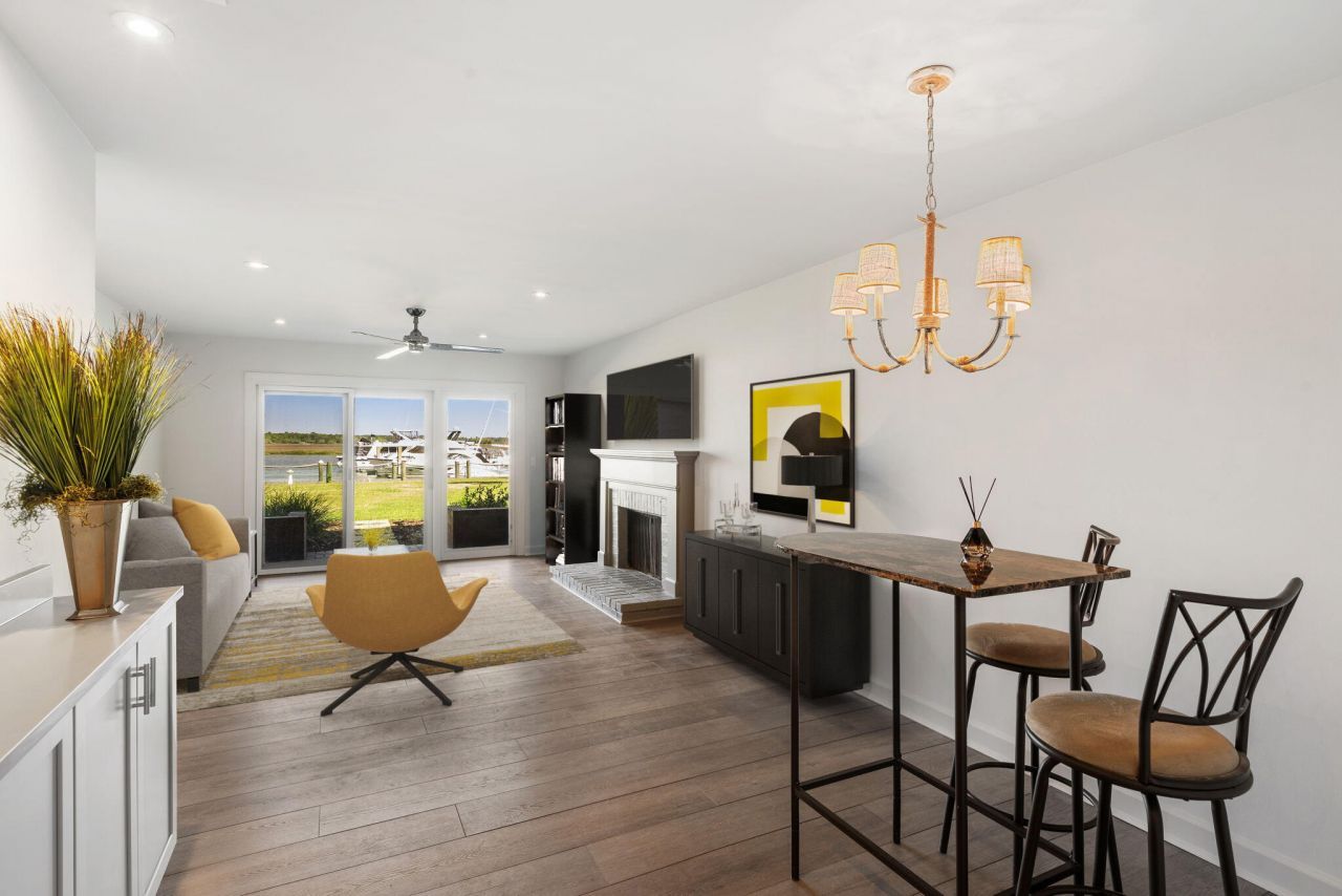 1934 Marsh Oak Lane Photo 6