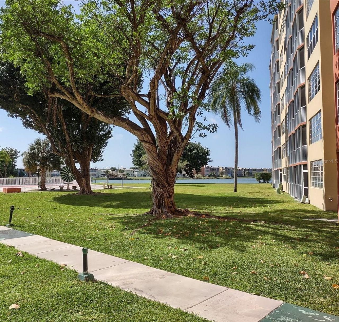 1690 NE 191st Street, Unit 315, Miami, FL 33179 Photo