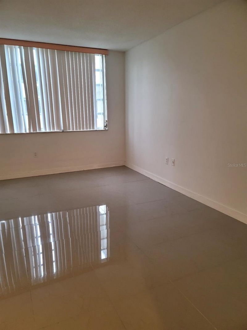 1690 NE 191st Street, Unit 315, Miami, FL 33179 Photo