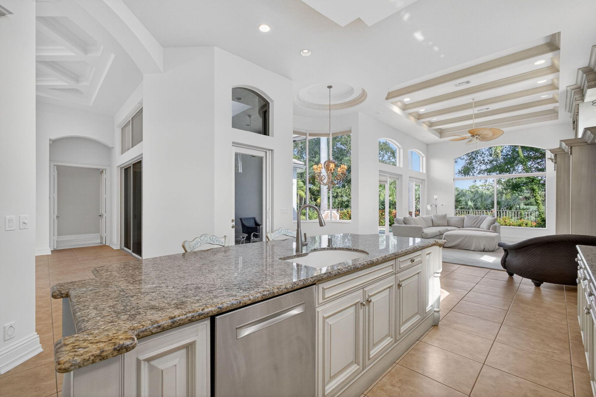 119 Via Paradisio, Palm Beach Gardens, FL 33418 Photo