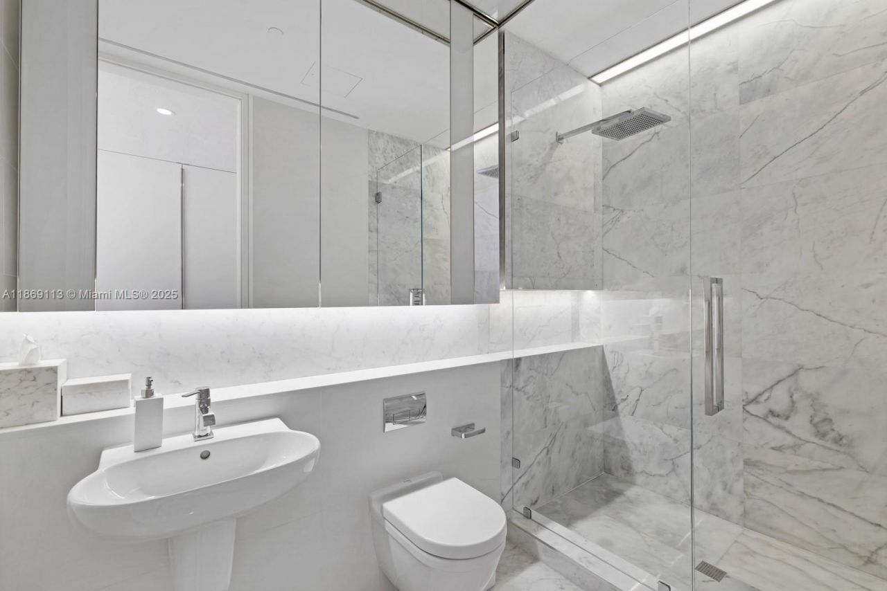 3315 Collins Ave, Unit 10B, Miami Beach, FL 33140 Photo