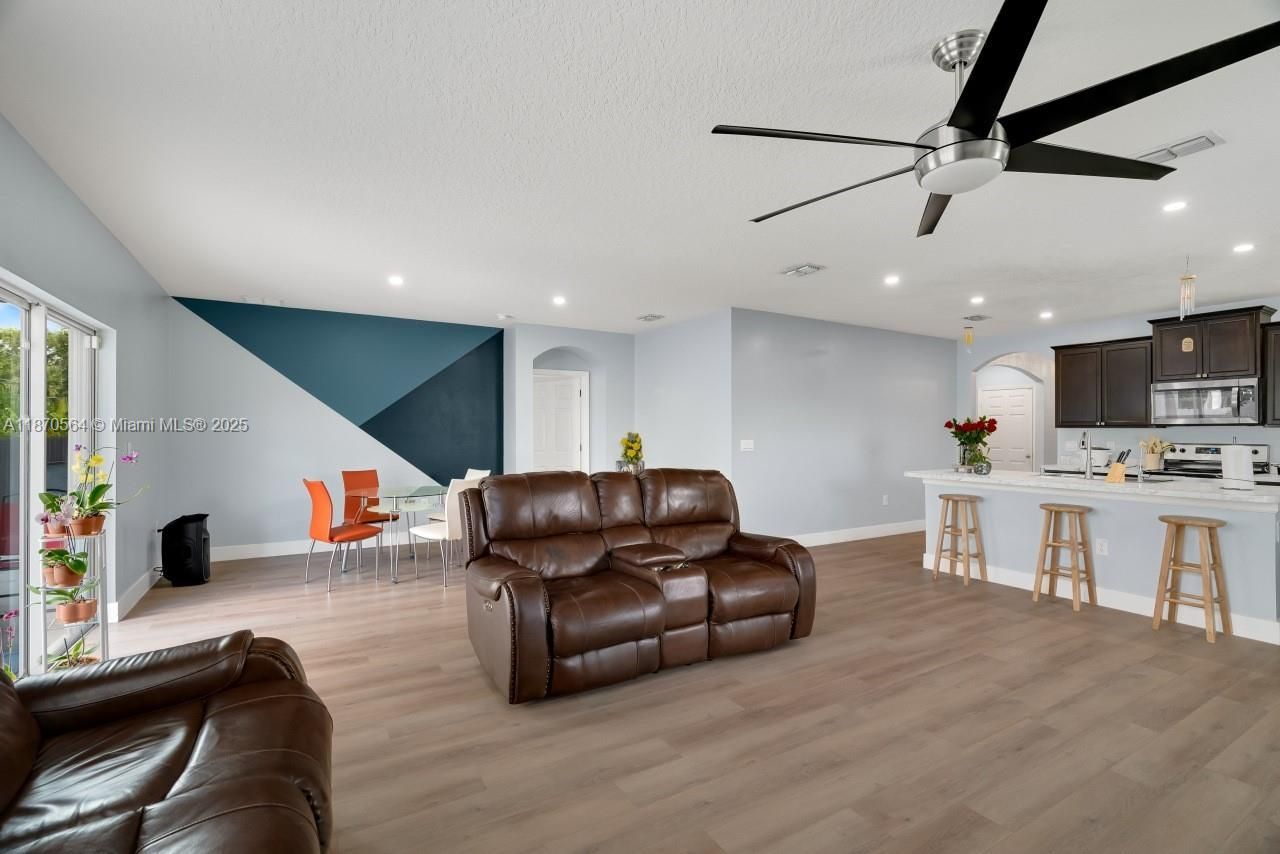 602 Barber St, Sebastian, FL 32958 Photo