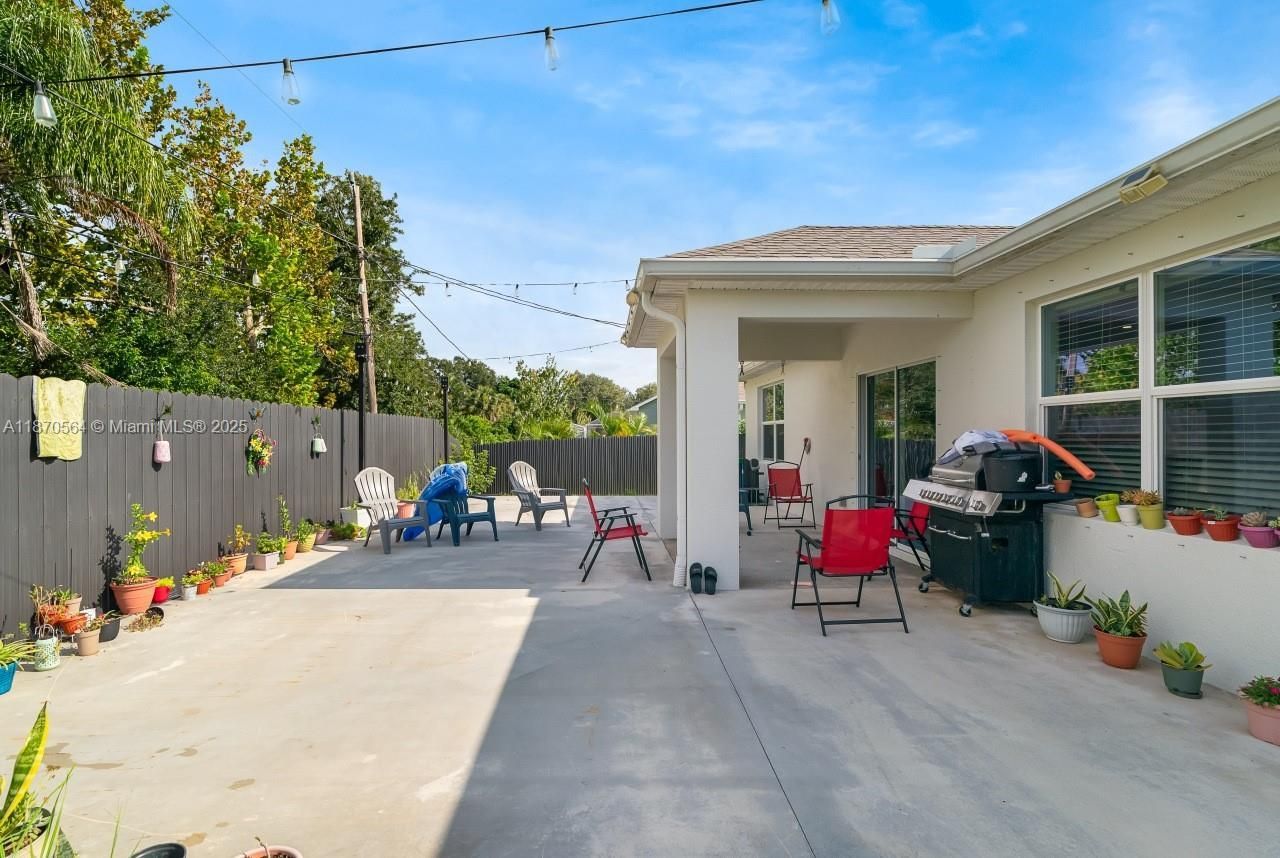 602 Barber St, Sebastian, FL 32958 Photo