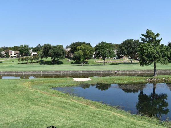 1827 Lakecrest Circle, Carrollton, TX 75006