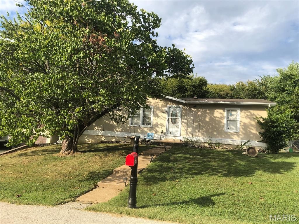 1813 Willow Drive, Pevely, MO 63070 Main Photo