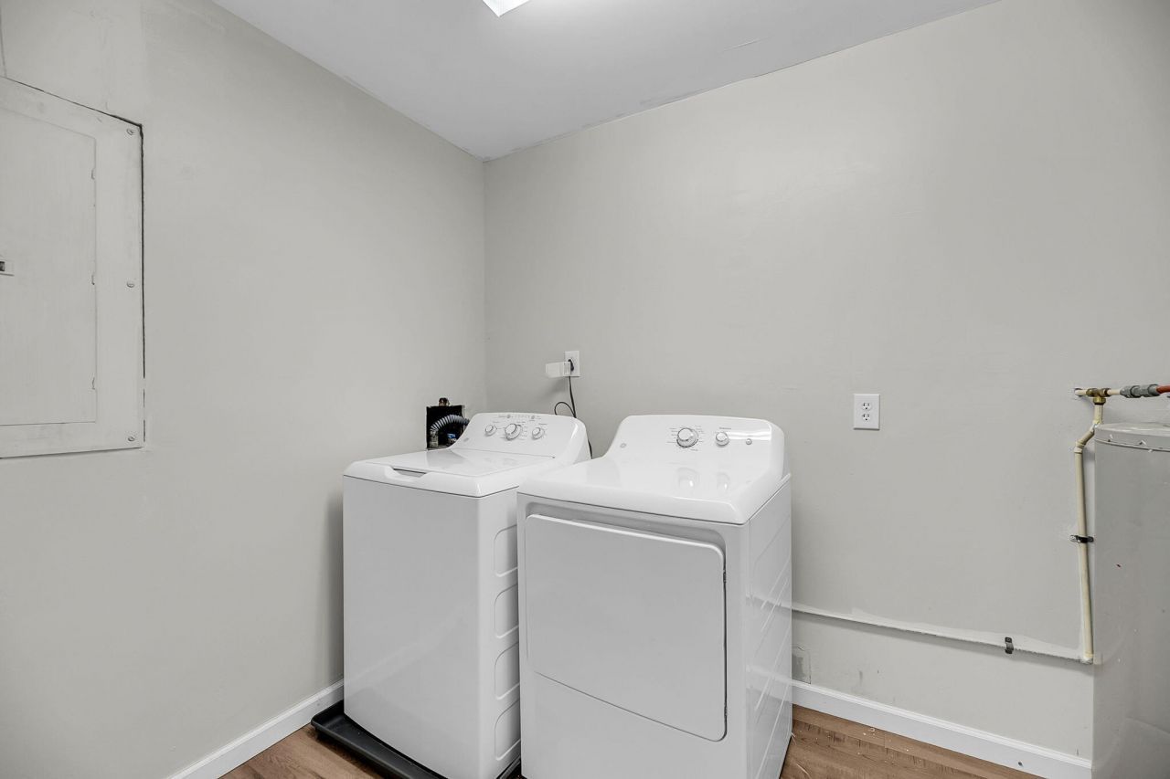 5059 Highway 162 Photo 24