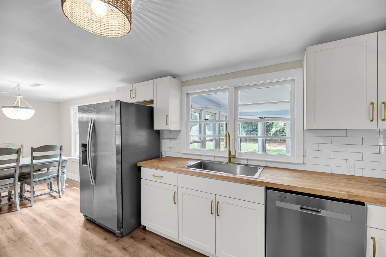 5059 Highway 162 Photo 5