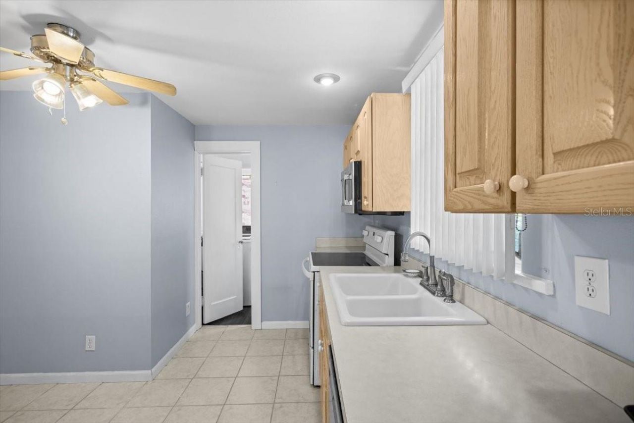 9 Seminole Drive, Bradenton, FL 34208 Photo