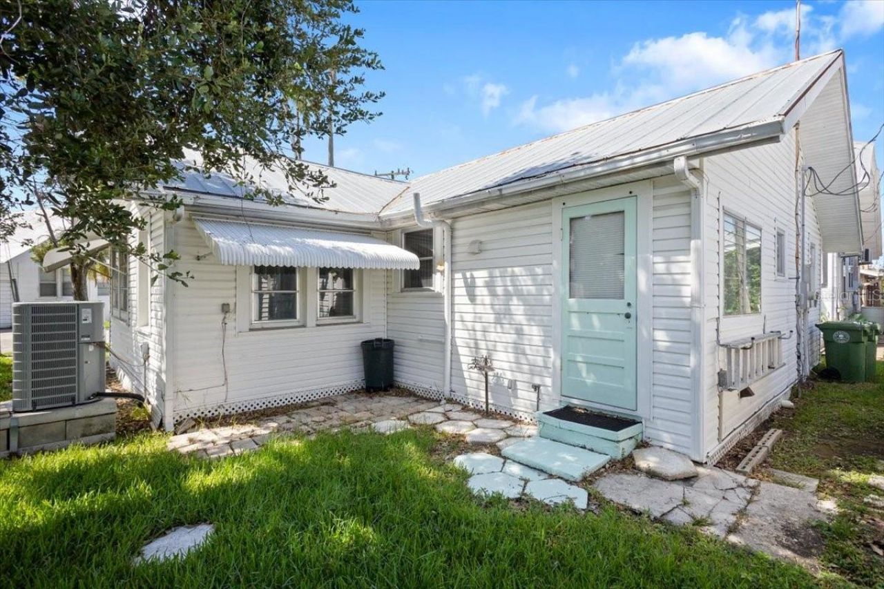 9 Seminole Drive, Bradenton, FL 34208 Photo