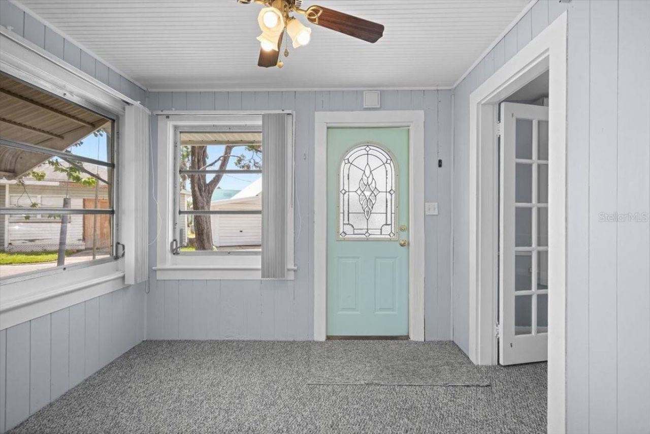 9 Seminole Drive, Bradenton, FL 34208 Photo